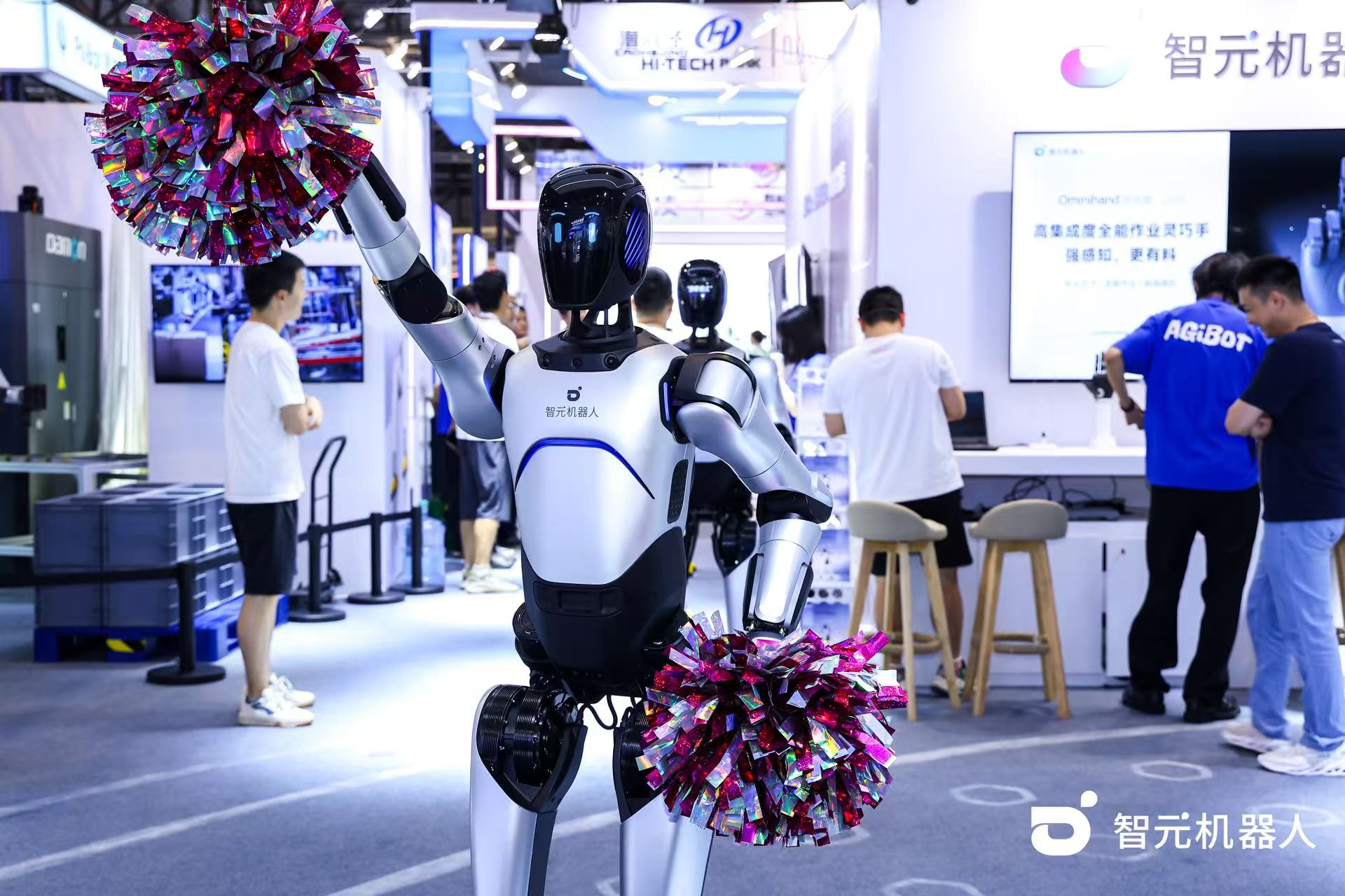 LEwin乐玩机器人 WAIC 首日展台火爆，机器...